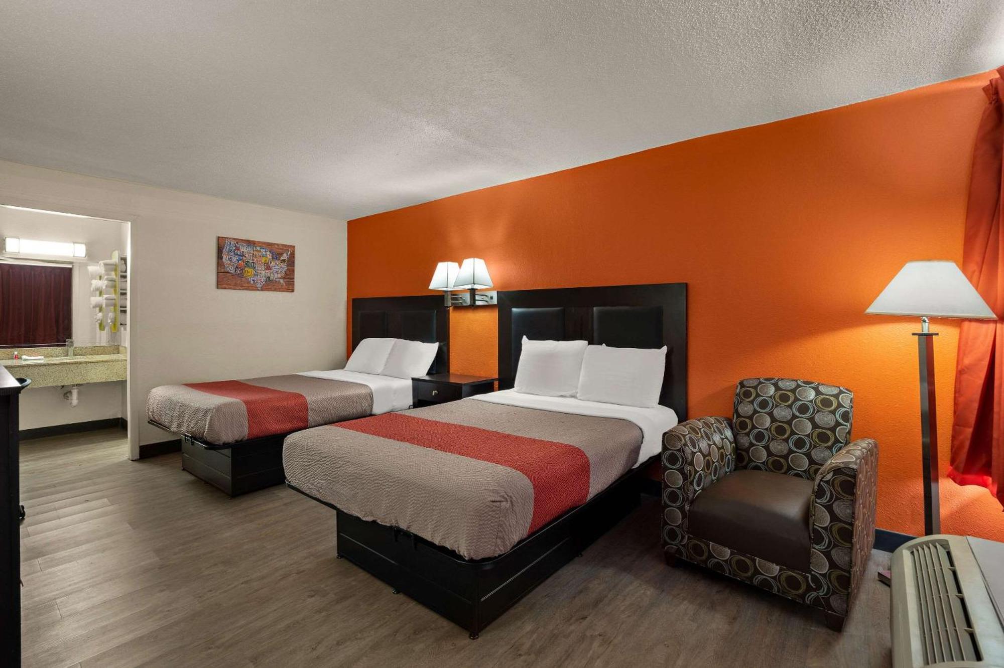 Econo Lodge Йемасий Екстериор снимка