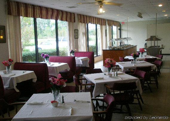 Econo Lodge Йемасий Ресторант снимка